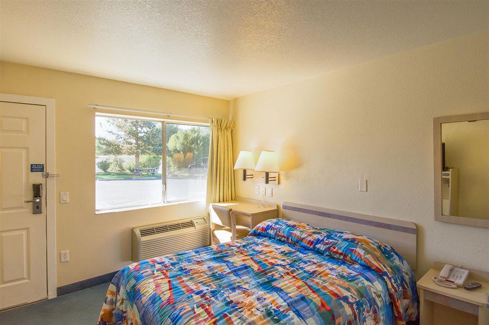 Motel 6-Redding, Ca - Central Luaran gambar