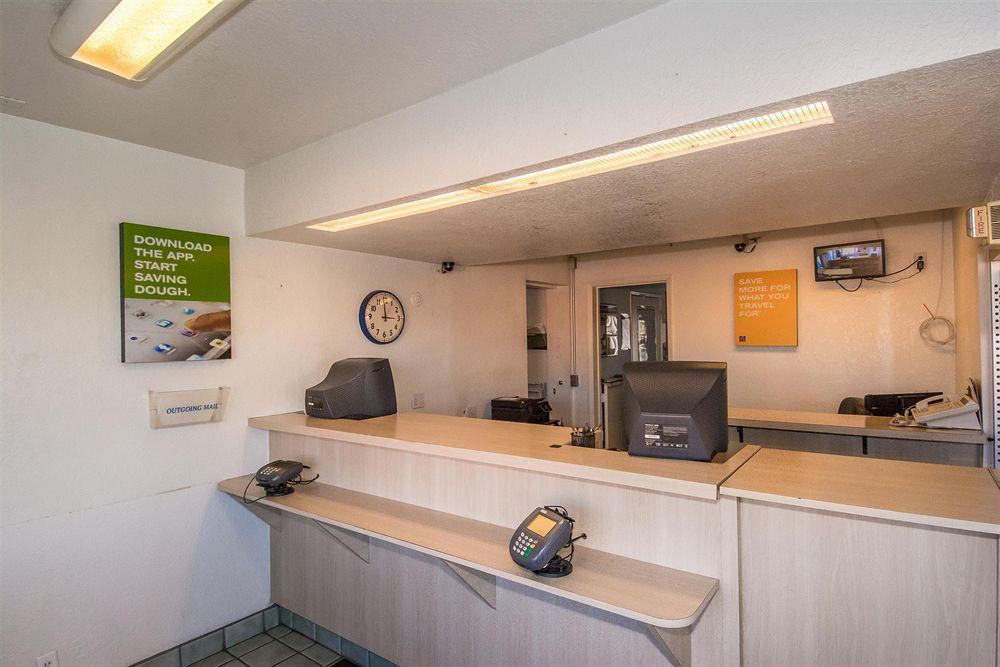 Motel 6-Redding, Ca - Central Luaran gambar