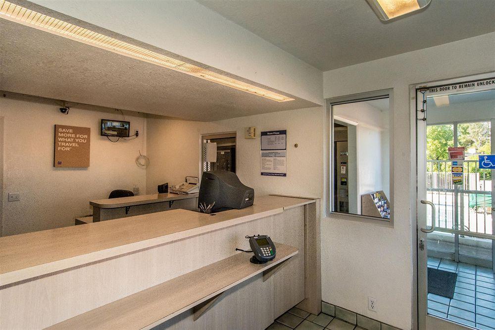 Motel 6-Redding, Ca - Central Luaran gambar