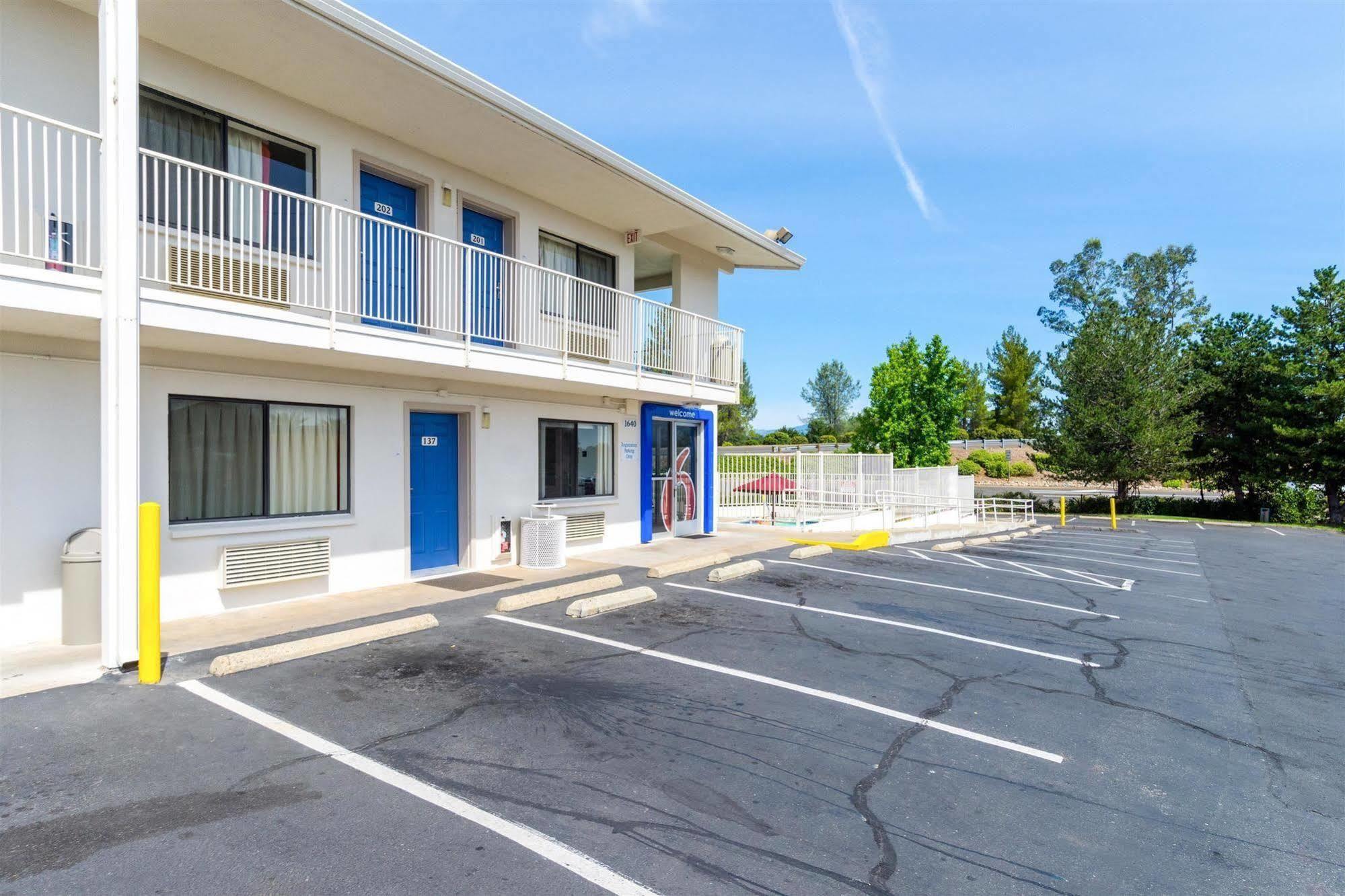 Motel 6-Redding, Ca - Central Luaran gambar