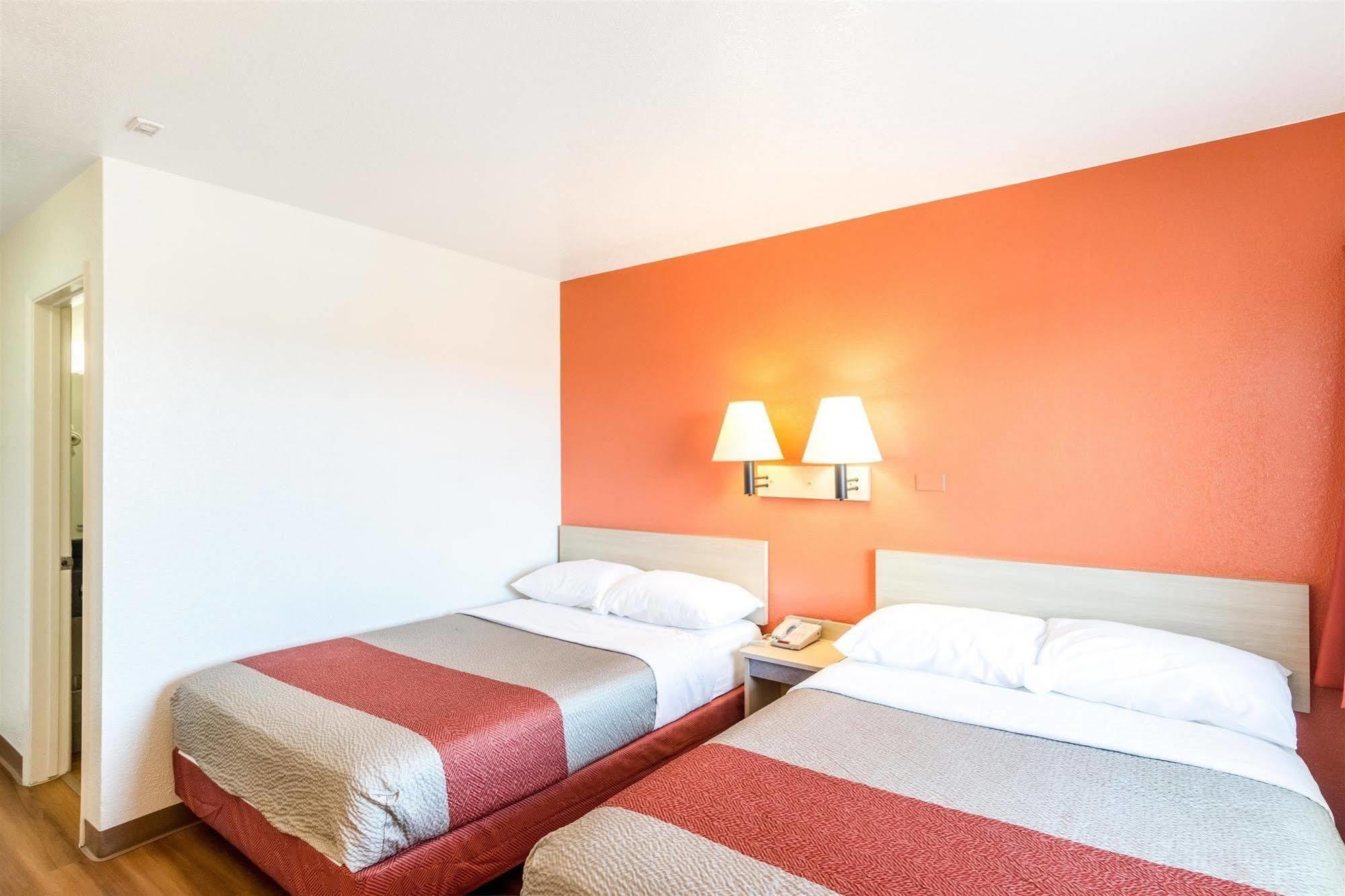Motel 6-Redding, Ca - Central Luaran gambar