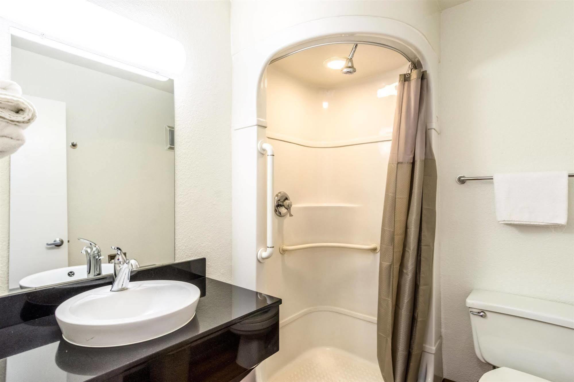 Motel 6-Redding, Ca - Central Luaran gambar