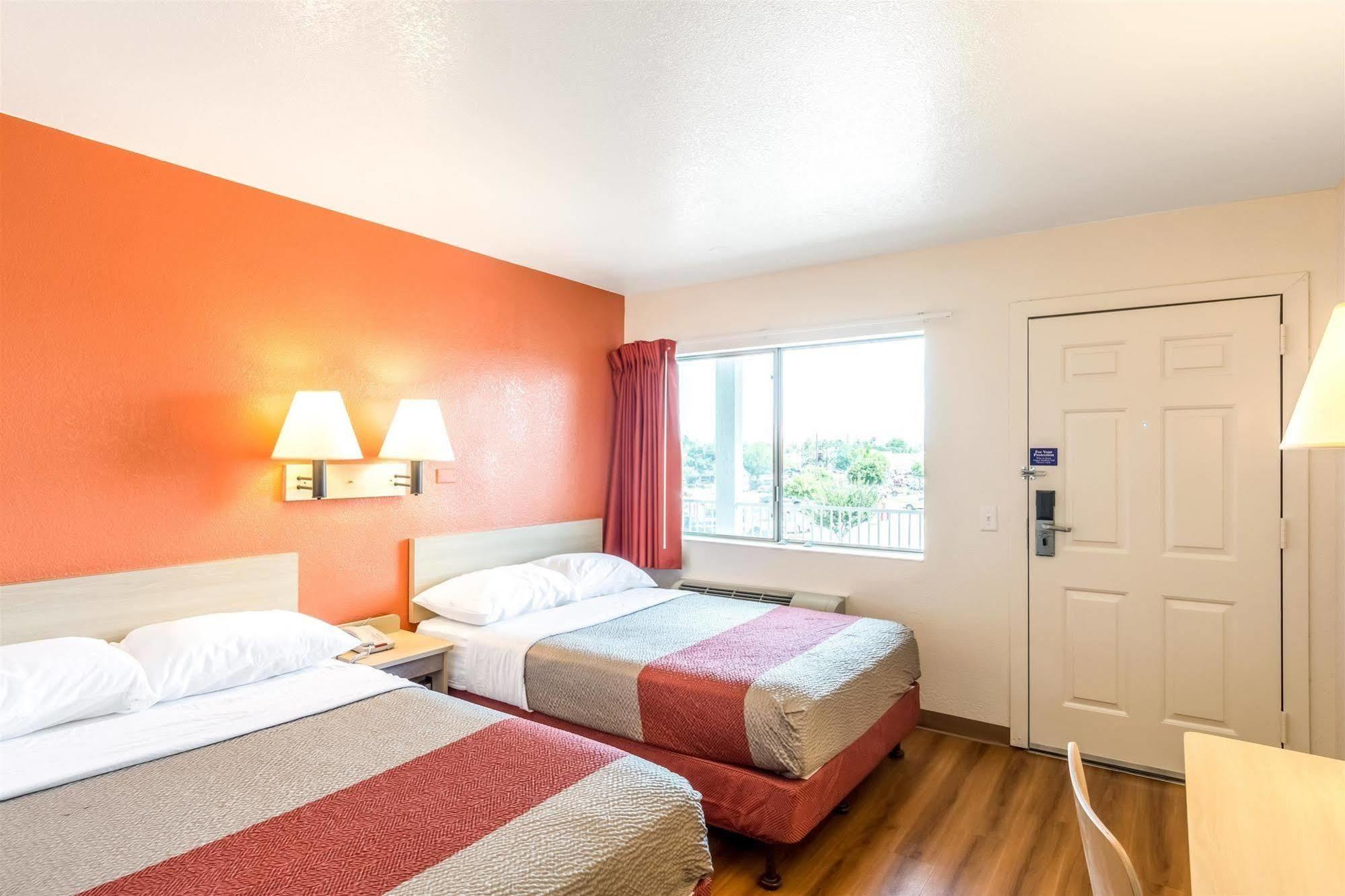 Motel 6-Redding, Ca - Central Luaran gambar